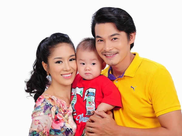 Nghệ sĩ Việt sau ly hôn - “người hạnh phúc, kẻ ngậm ngùi” - 3 Quách Ngọc Ngoan - Lê Phương và con trai