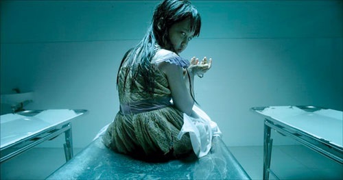 Những sao nhí nổi tiếng nhất showbiz Việt - 8 Hình ảnh ám ảnh của Thanh Mỹ trong Đoạt hồn...