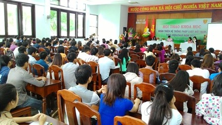 Ngành Luật Huế góp ý hoàn thiện hệ thống pháp luật Việt Nam - 1 Hội thảo thu hút sự quan tâm của giới Luật tại Huế