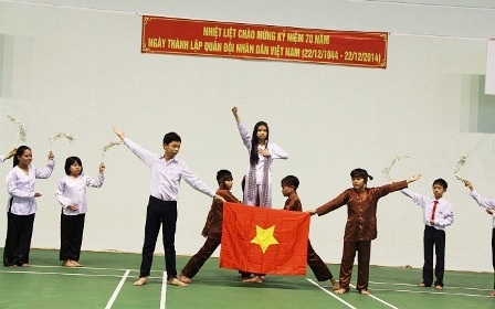 Học sinh cấp 2 tái hiện hình ảnh các anh hùng bộ đội cụ Hồ - 2 Hình tượng nữ anh hùng Võ Thị Sáu.