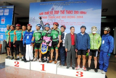 TP Hồ Chí Minh và Huế giành giải nhất đua xe đạp địa hình - 4 Giải nhất đồng đội thuộc về CLB xe đạp địa hình Huế