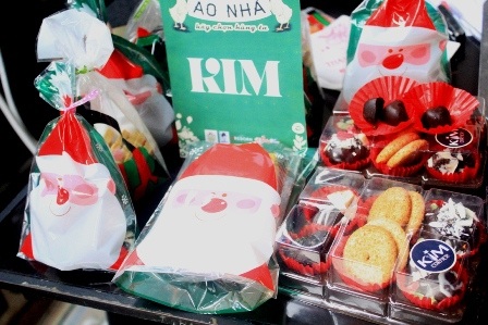 Rộn ràng phiên chợ Giáng sinh của giới trẻ Huế - 3 Các loại quà handmade với chủ đề Noel, Giáng sinh rất sáng tạo và đẹp
