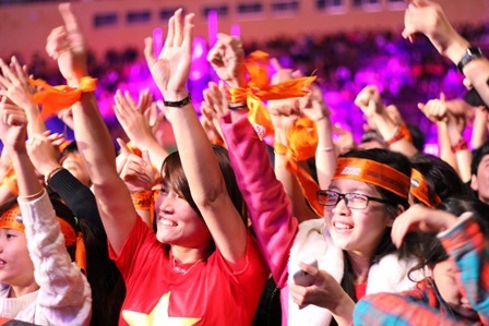 Sự đam mê lan tỏa trên khuôn mặt hàng ngàn bạn trẻ đất cố đô