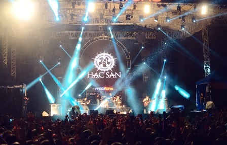 Bão rock truyền lửa đến giới trẻ cố đô Huế