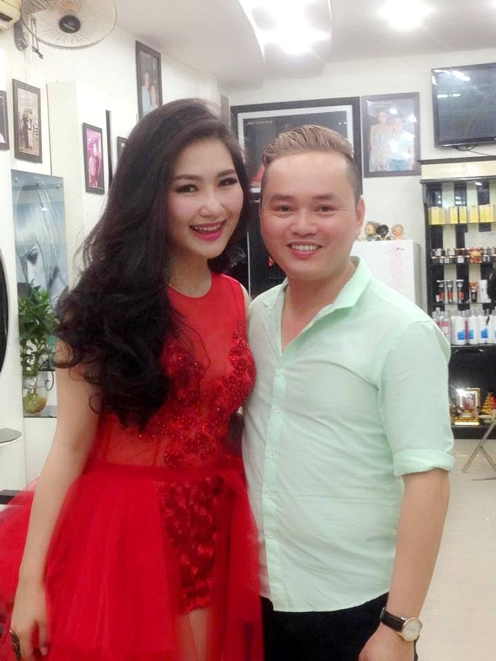 Salon Viễn Đông, điểm hẹn các “sao” Việt và người đẹp Huế - 1 Ca sĩ Hương Tràm,