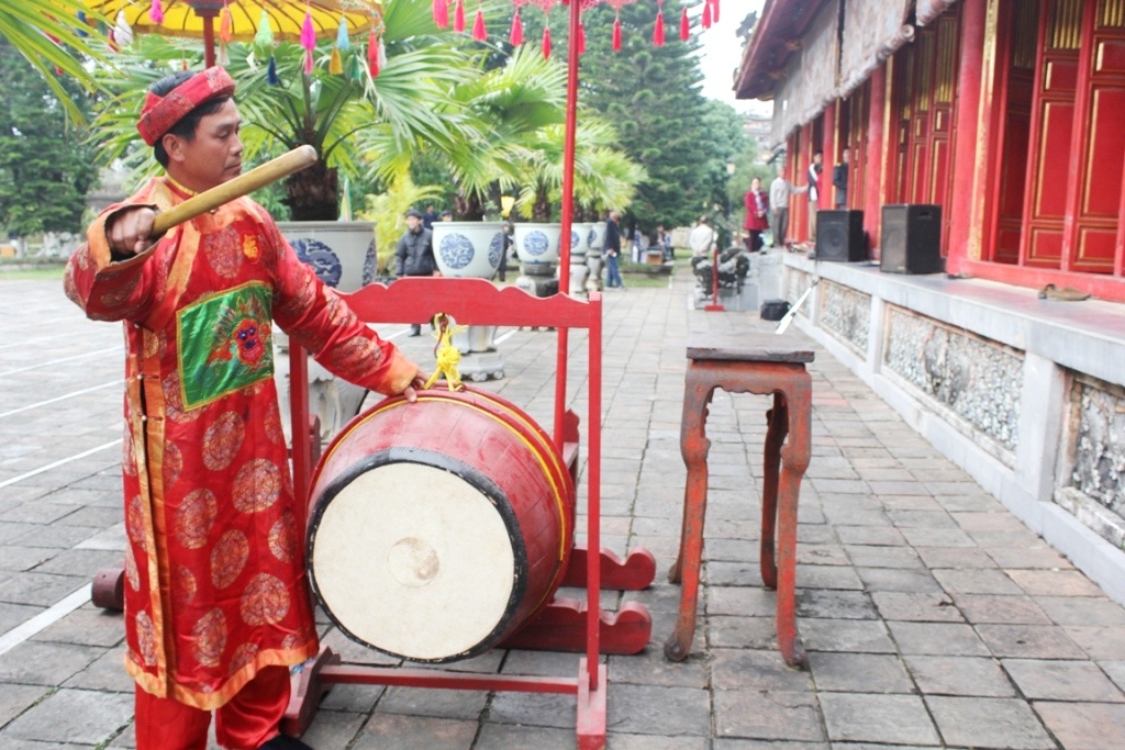 195 năm ngày mất vua Gia Long - 2 Nghi thức lễ kỵ theo phong cách hoàng gia Huế xưa diễn ra rất trang nghiêm
