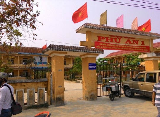 Cô giáo bị nữ đồng nghiệp hành hung tại trường - 1 Cô giáo bị nữ đồng nghiệp hành hung tại trường