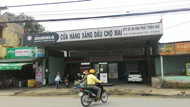 Vụ khách hàng bị "móc túi" 10 ngàn đồng mỗi lần bơm xăng: Nhân viên cây xăng xin lỗi người dân - 2 Cửa hàng xăng dầu Chợ Mai sẽ được bạn đọc giám sát kỹ trong thời gian tiếp tục tới.