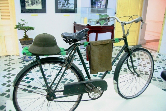 Bồi hồi xem kỷ vật một thời Huế sau ngày giải phóng - 5 Xe đạp cổ
