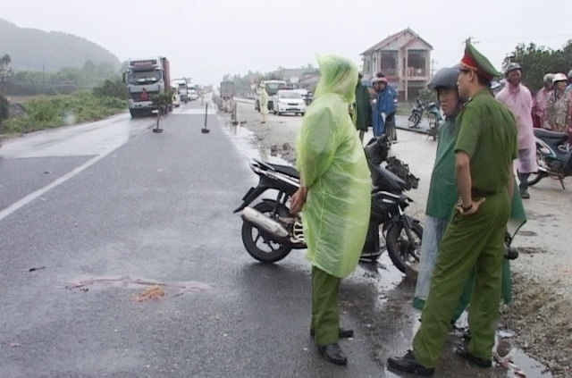 Cô giáo vừa về hưu bị xe tải tông chết thương tâm - 1 Vị trí xảy ra vụ tai nạn thương tâm
