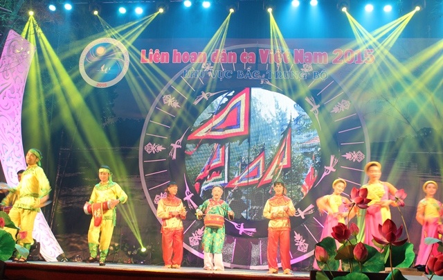 Khai mạc liên hoan dân ca Việt Nam 2015 khu vực Bắc Trung Bộ - 4 Normal
