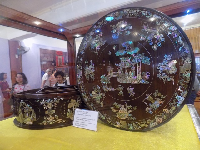 Ngắm đồ khảm xà cừ tiến vua - 4 Ngắm đồ khảm xà cừ tiến vua