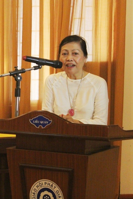 Đưa tập truyện cổ tích của nhà văn đoạt giải Nobel đến với độc giả - 2 Cuốn sách Huệ tím