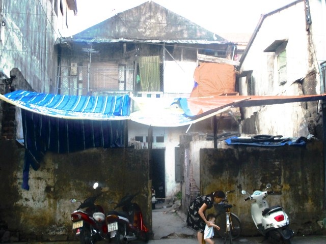 Hoang tàn ngôi nhà từng là trụ sở tờ báo quốc ngữ đầu tiên ở Trung Kỳ - 7 Hoang tàn ngôi nhà từng là trụ sở tờ báo quốc ngữ đầu tiên ở Trung Kỳ