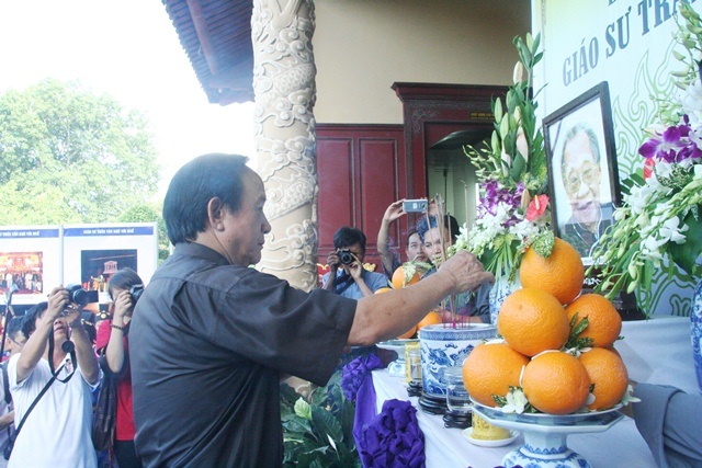 "Nhã nhạc cung đình Huế" tưởng nhớ GS. Trần Văn Khê - 7 Phút mặc niệm đến người có công đặc biệt với âm nhạc dân tộc