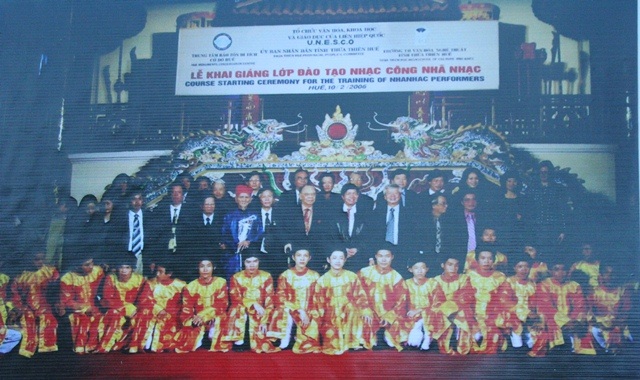 "Nhã nhạc cung đình Huế" tưởng nhớ GS. Trần Văn Khê - 2 Trung tâm Bảo tồn Di tích Cố đô Huế làm lễ tưởng niệm Giáo sư Trần Văn Khê chiều 26/6