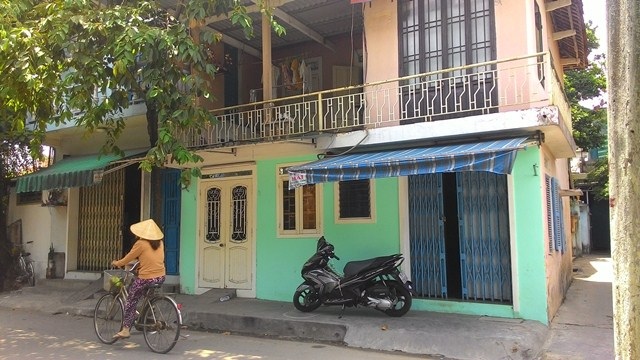 UBND phường Phú Cát nơi ông Tùng đang làm việc bỗng xin nghỉ đột ngột