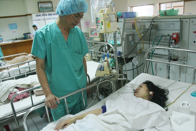 Cứu sống sản phụ tim ngừng đập do tắc mạch phổi bởi nước ối