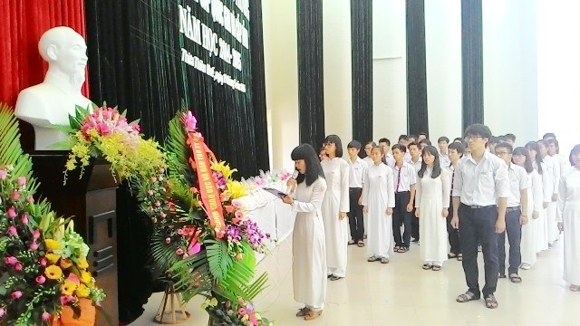 Trao thưởng học sinh giỏi quốc gia, giáo viên xuất sắc - 1 Trao thưởng học sinh giỏi quốc gia, giáo viên xuất sắc