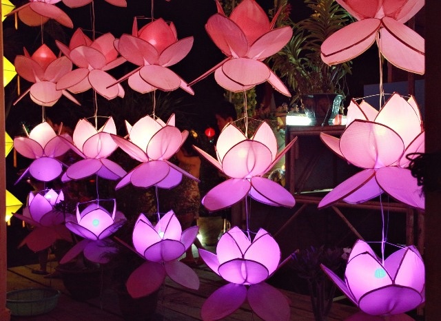 Hoa sen luôn là biểu tượng đặc trưng cho sự thuần khiết trong Phật giáo