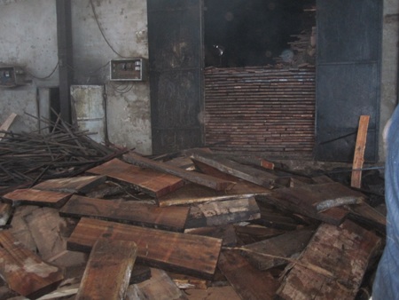 Do đặc thù lò sấy nên việc chữa cháy diễn ra lâu hơn