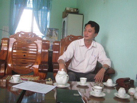 Ông Quận làm việc với PV