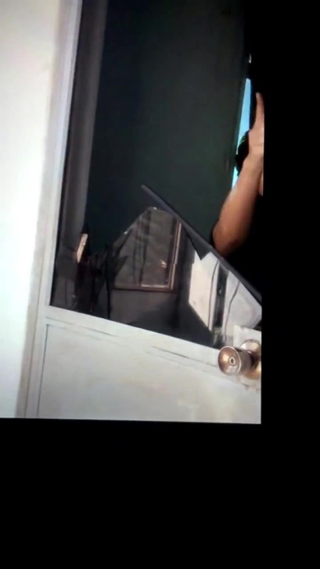 Cán bộ Kho bạc đánh nhau: Không xem clip vì “không đủ trình độ phân tích” - 2 Cửa kính phòng bà P. vỡ sau vụ xô xát.