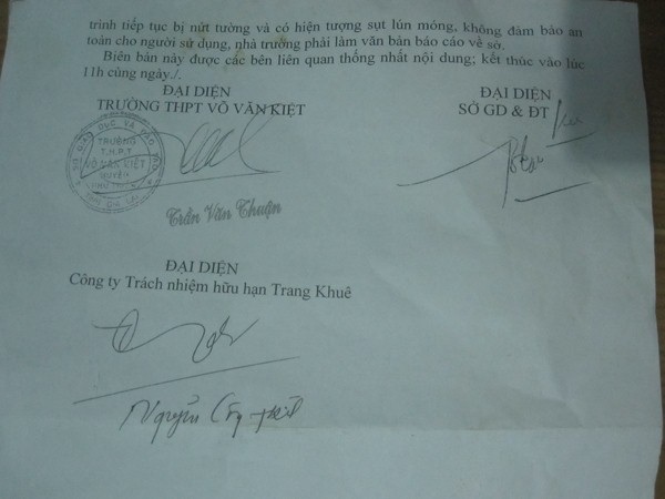 Trường có 102 học sinh bỏ học: Hiệu trưởng bị “tố” có nhiều “vấn đề”