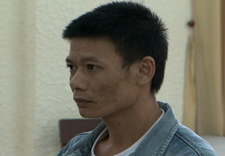 Nguyễn Duy Việt trước vành móng ngựa