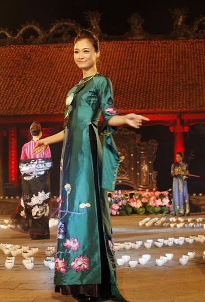 Mẫu thiết kế của Lan Hương