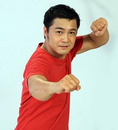 Lý Hùng: Vợ tôi phải dễ thương, thông minh, chung thủy! - 2 Tết cổ truyền có những
tập tục gì duy trì trong gia đình mà anh ấn tượng?