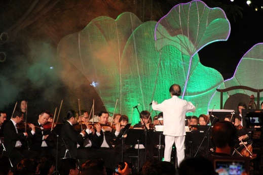 Trực tiếp “Xuân quê hương 2015” từ Bến cảng nhà Rồng