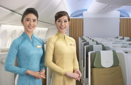 NTK Minh Hạnh lên tiếng về đồng phục mới của Vietnam Airlines - 5 Một số hình ảnh khác về mẫu trang phục áo dài mới của Vietnam Airlines