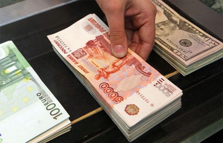 Đồng Rúp mất giá chóng mặt sau khi Nga bất ngờ hạ lãi suất - 1 Ảnh minh họa.