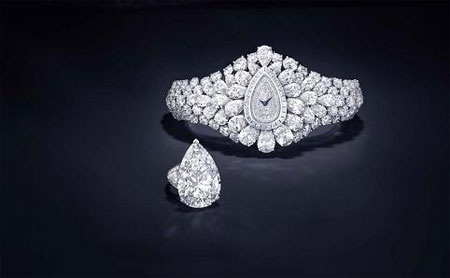 Chiếc đồng hồ kim cương giá gần... 900 tỷ đồng - 1 Chiếc đồng hồ 40 triệu USD và chiếc nhẫn tháo rời ra từ chính nó.