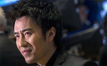 Giá trị tài sản cá nhân: 1,1 tỷ USD