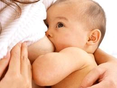 Có nên “để dành” sữa mẹ? - 1 Có nên “để dành” sữa mẹ? - 1