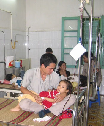 2 triệu trẻ vẫn chưa được cấp thẻ BHYT - 1