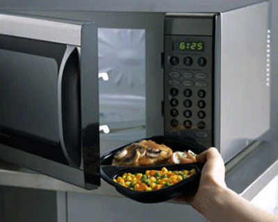 Trẻ dễ bị rối loạn tiêu hóa vì thức ăn hâm nóng - 1 Trẻ dễ bị rối loạn tiêu hóa vì thức ăn hâm nóng - 1
