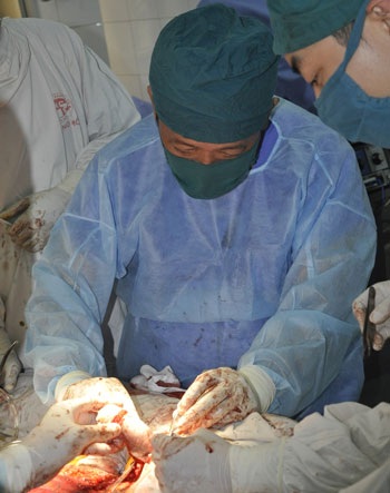 Tái tạo dương vật bị mất từ khi 4 tháng tuổi vì chó cắn - 1