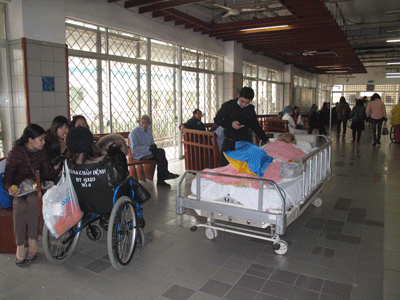 Không thu thêm tiền bệnh nhân khi viện phí tăng? - 1 Không thu thêm tiền bệnh nhân khi viện phí tăng? - 1