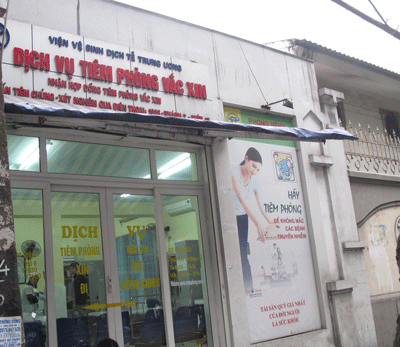 Hậu vụ tiêm vắc-xin hết “đát”: Phụ huynh lo lắng! - 1