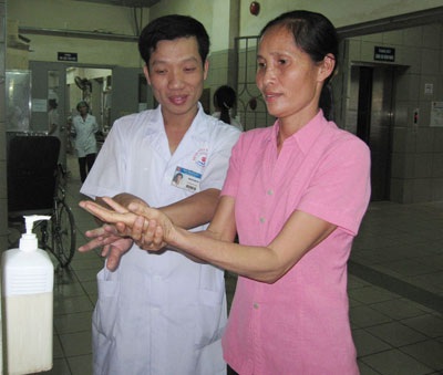 Thêm bệnh vì vào... viện - 1 Thêm bệnh vì vào... viện