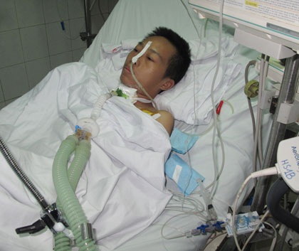 Bệnh nhân Thanh vô cùng xúc động trước sự quan tâm của độc giả dành cho mình. Ảnh: H.Hải