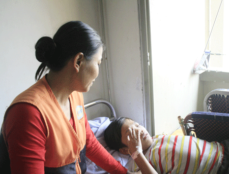 Những bệnh nhân cả đời phải truyền máu - 1 Bệnh tan máu bẩm sinh phải điều trị suốt đời. Ảnh: Mai Chi