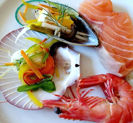 Hải sản là món ăn ngon, bổ dưỡng nếu đồ hải sản còn tươi sống và được nấu chín.