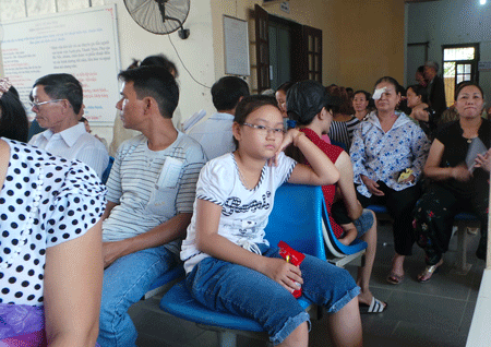 Bệnh nhân dính xét nghiệm “nhân bản” đổ xô đi khám lại - 7 Lượng bệnh nhân đến khám, xét nghiệm đã ổn định với khoảng 200 người bệnh/ngày.