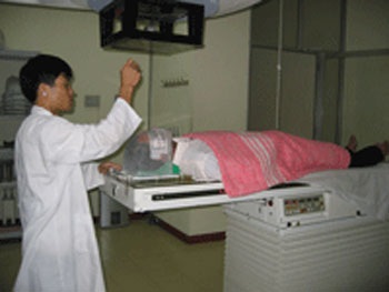Hậu vụ “nhân bản” phiếu xét nghiệm: Đủ “chiêu” móc túi quỹ bảo hiểm y tế - 1 Hậu vụ “nhân bản” phiếu xét nghiệm: Đủ “chiêu” móc túi quỹ bảo hiểm y tế