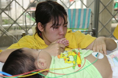 Sẽ tiến tới bắt buộc tiêm vắc xin viêm gan B sơ sinh - 1 Sẽ tiến tới bắt buộc tiêm vắc xin viêm gan B sơ sinh