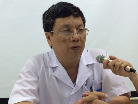 Chết vì “bùa hộ mệnh” an cung ngưu hoàng - 2 PGS.TS Nguyễn Gia Bình cho biết, tùy tiện dùng an cung ngưu hoàng rất nguy hiểm.